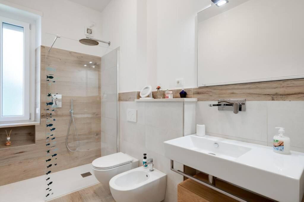 Апартаменты Ponte Vecchio-Newly Restyled Flat Флоренция Экстерьер фото